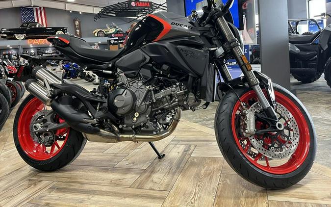 2026 Ducati Monster Plus Sport Livery