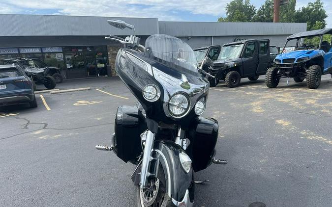 2017 Indian Motorcycle® Roadmaster® Thunder Black