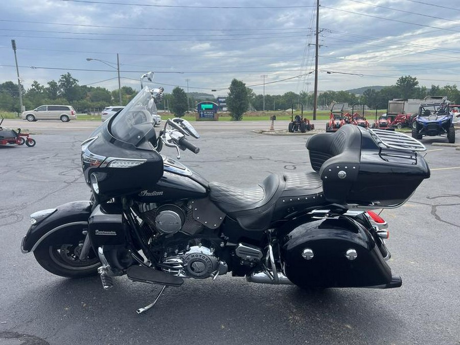 2017 Indian Motorcycle® Roadmaster® Thunder Black