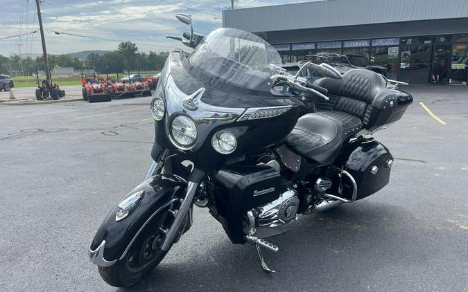 2017 Indian Motorcycle® Roadmaster® Thunder Black