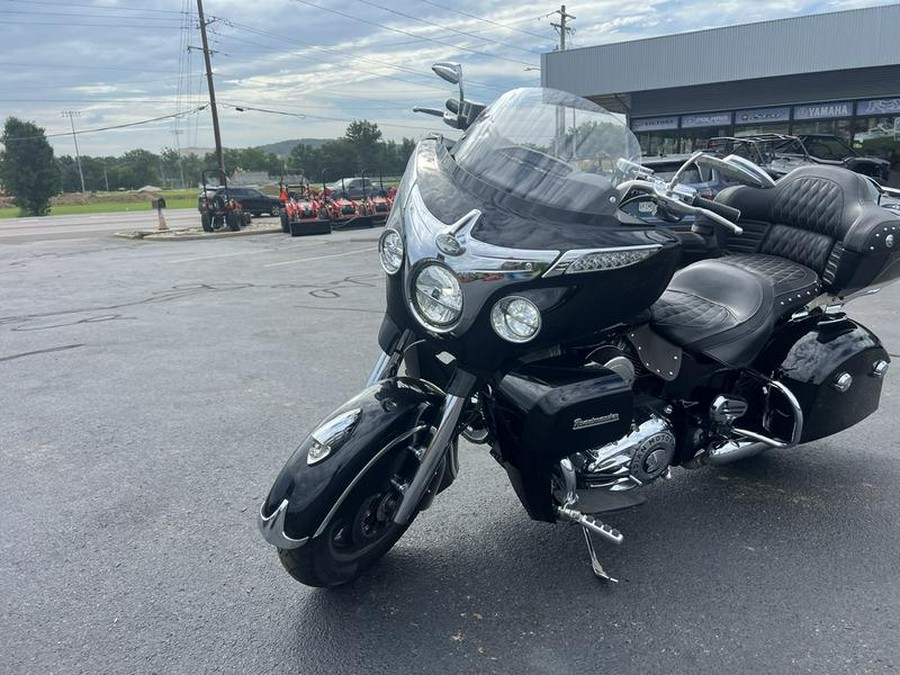 2017 Indian Motorcycle® Roadmaster® Thunder Black