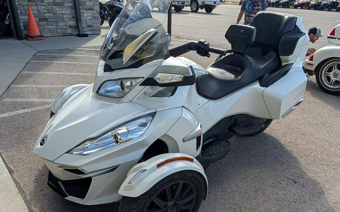 2017 Can-Am Spyder RT-S