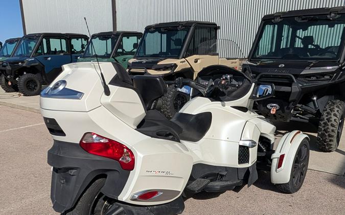 2017 Can-Am Spyder RT-S
