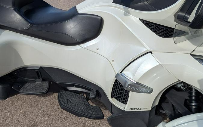 2017 Can-Am Spyder RT-S