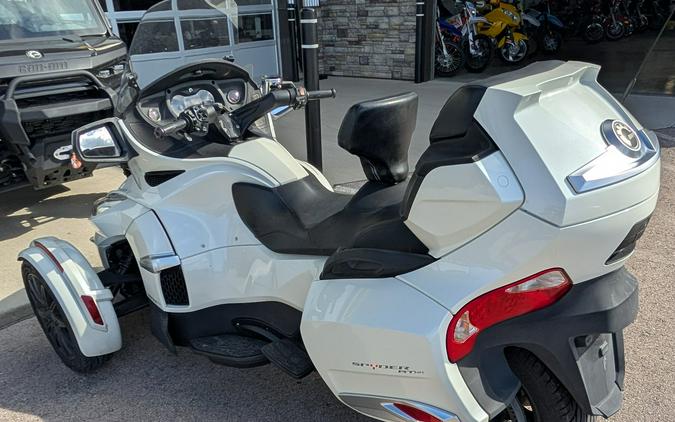 2017 Can-Am Spyder RT-S