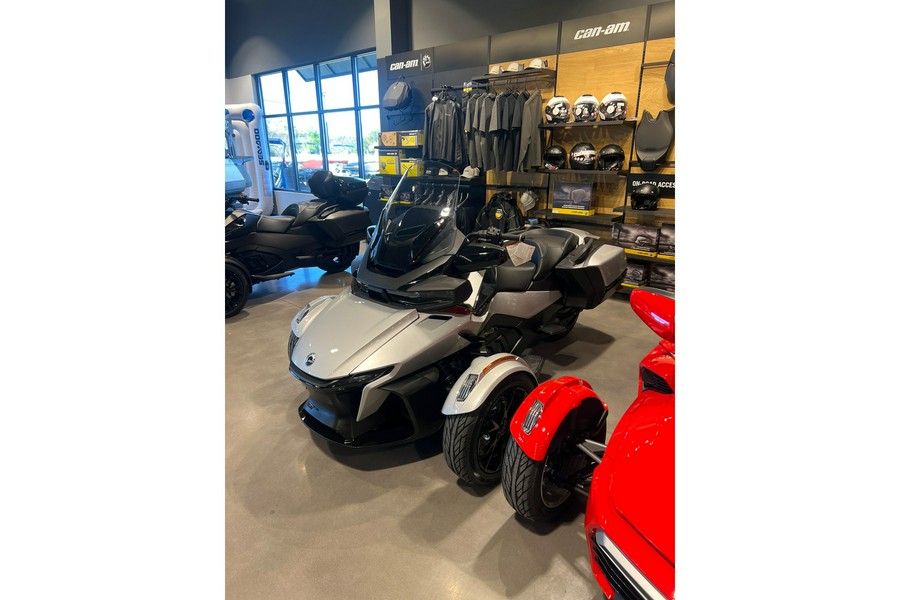 2023 Can-Am SPYDER RT