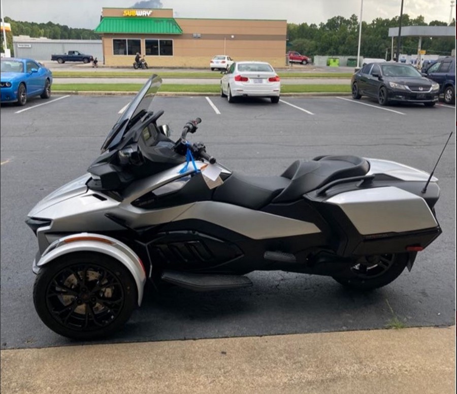 2023 Can-Am SPYDER RT