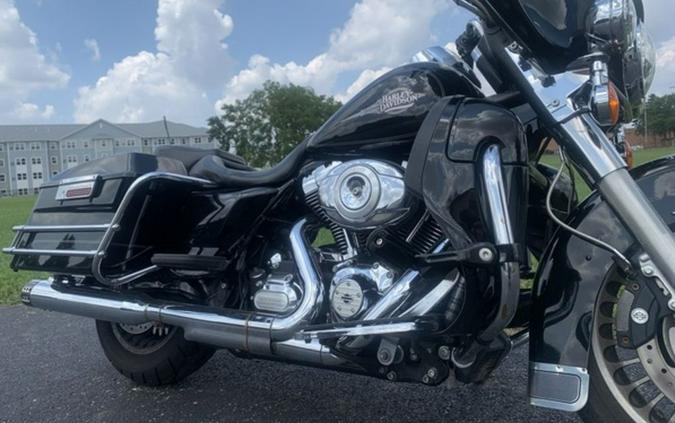 2013 Harley-Davidson® FLHTCU - Electra Glide® Ultra Classic®
