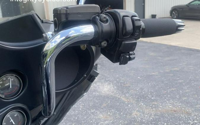 2013 Harley-Davidson® FLHTCU - Electra Glide® Ultra Classic®