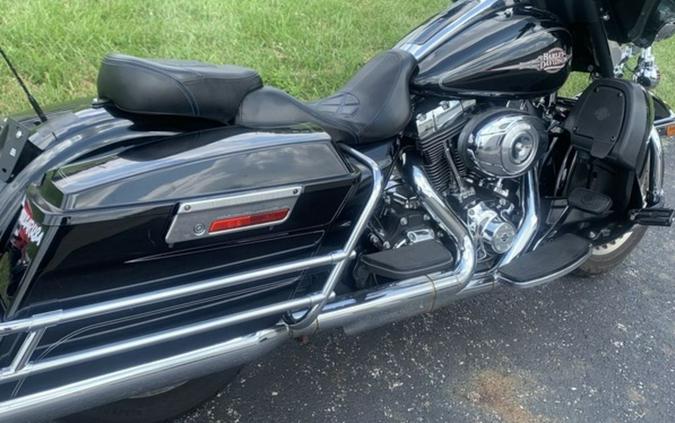 2013 Harley-Davidson® FLHTCU - Electra Glide® Ultra Classic®