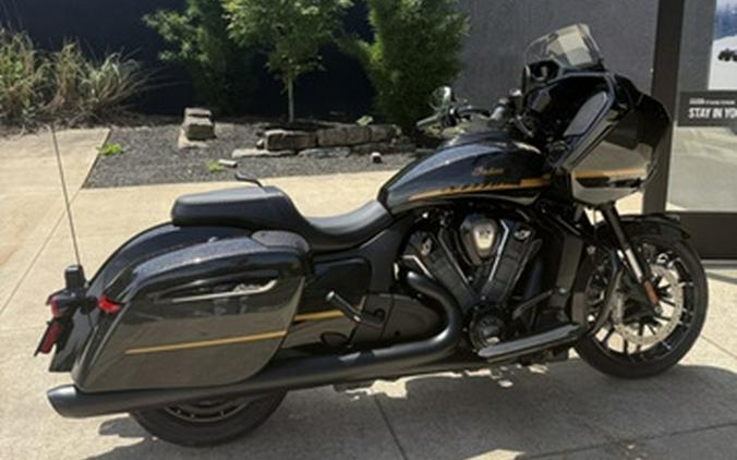 2026 Indian Challenger Dark Horse 112 Black Crystal w/Black