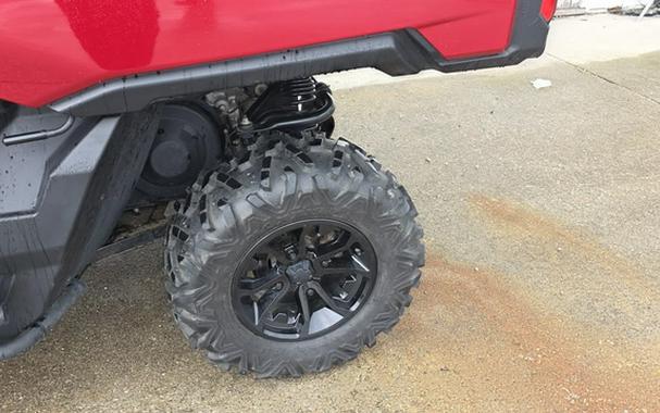 2016 Can-Am Defender XT HD8
