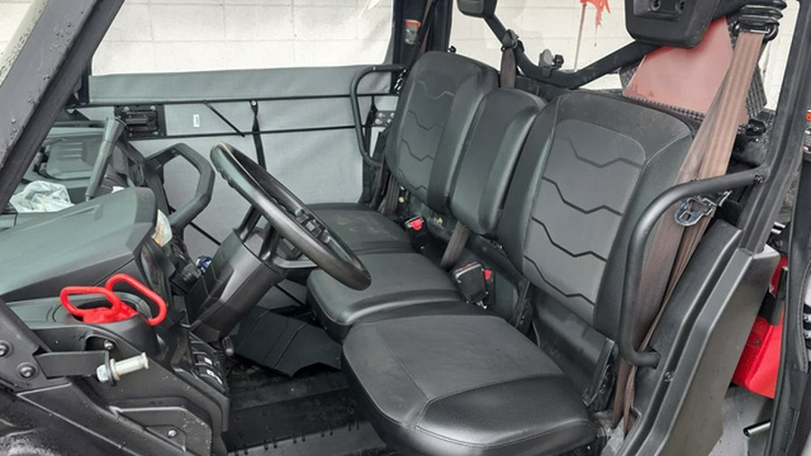 2016 Can-Am Defender XT HD8