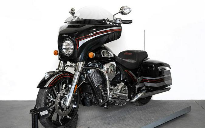 2020 Indian Motorcycle® Chieftain® Limited Thunder Black w/Graphics