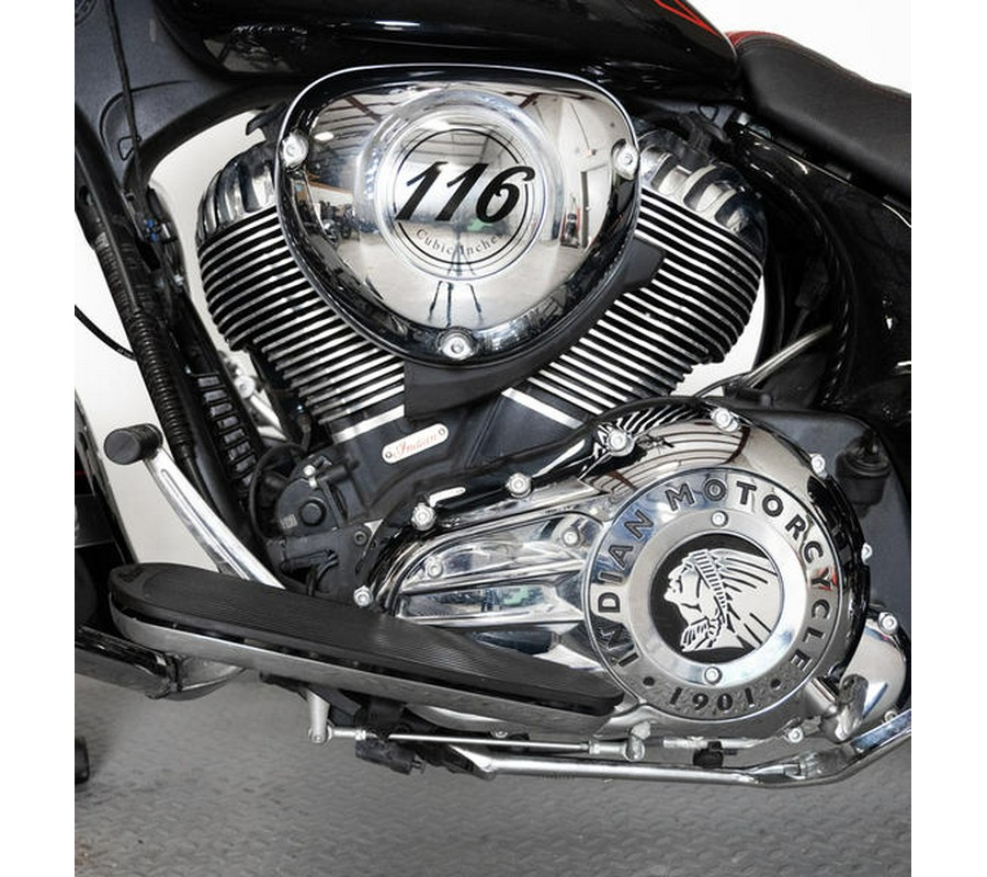 2020 Indian Motorcycle® Chieftain® Limited Thunder Black w/Graphics