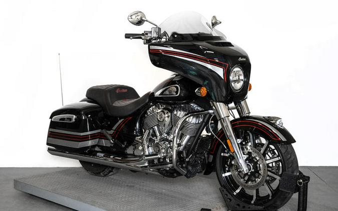 2020 Indian Motorcycle® Chieftain® Limited Thunder Black w/Graphics