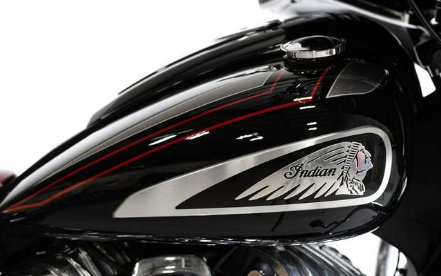 2020 Indian Motorcycle® Chieftain® Limited Thunder Black w/Graphics