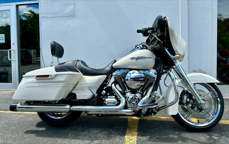 2015 Harley-Davidson Street Glide Special