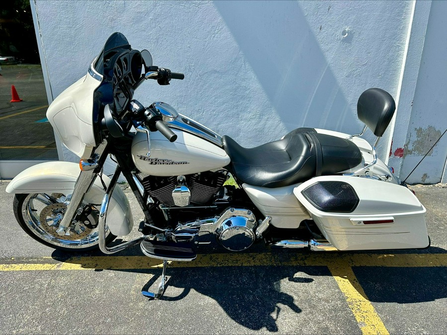 2015 Harley-Davidson Street Glide Special