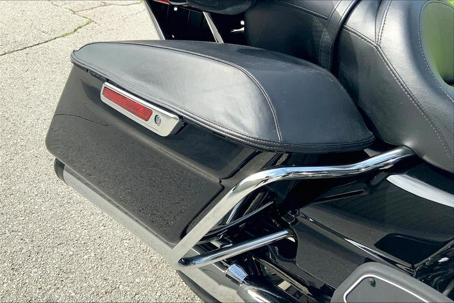 2020 Harley-Davidson® FLTRK - Road Glide® Limited