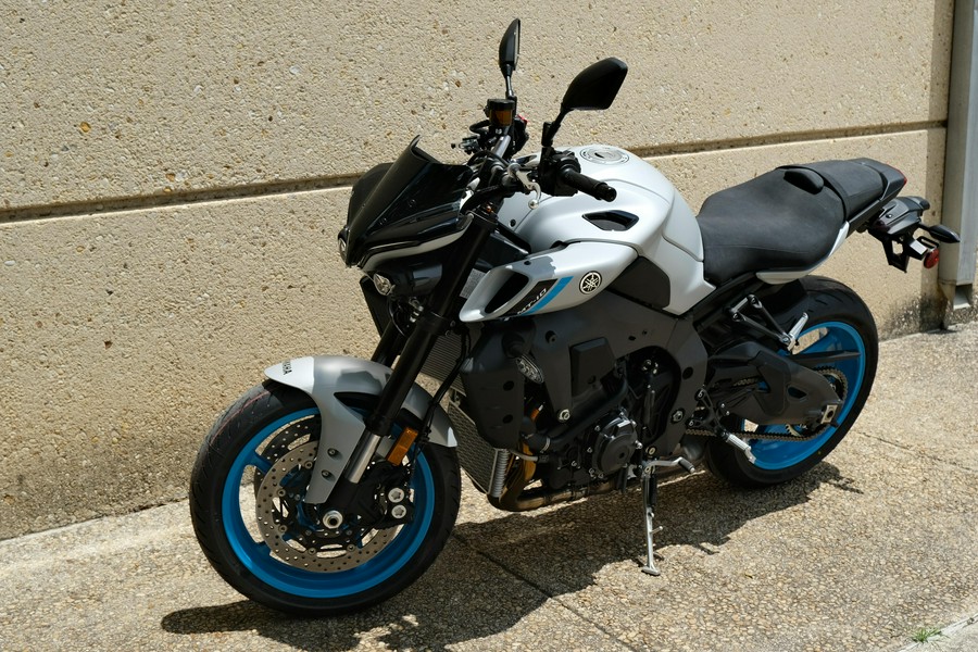 2025 YAMAHA MT10