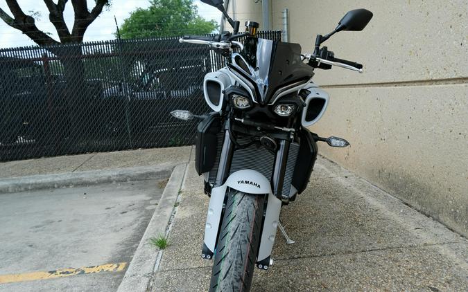2025 YAMAHA MT10