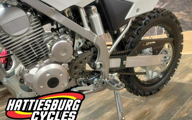 2026 Kawasaki KLX® 140R L