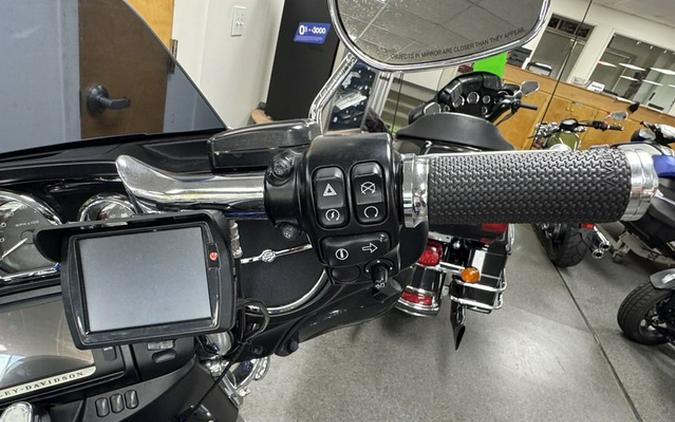 2017 Harley-Davidson FLHTCU - Electra Glide Ultra Classic FLHTCU
