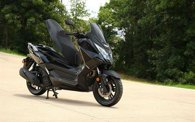 2024 Freedom Scooter Storm 150XH