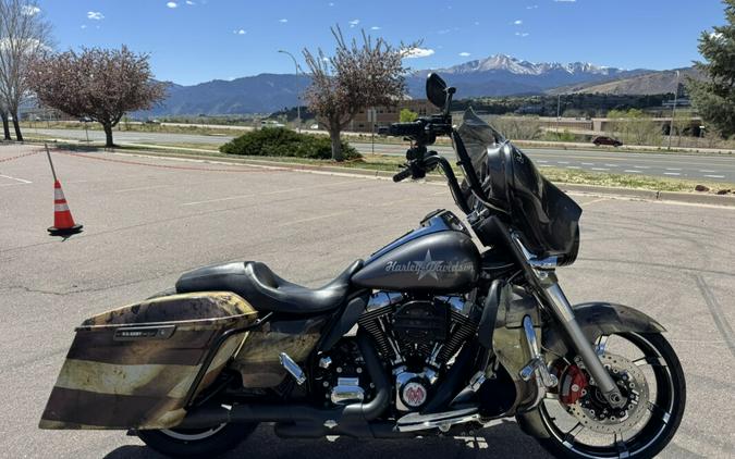 2014 Harley-Davidson® Street Glide® Special