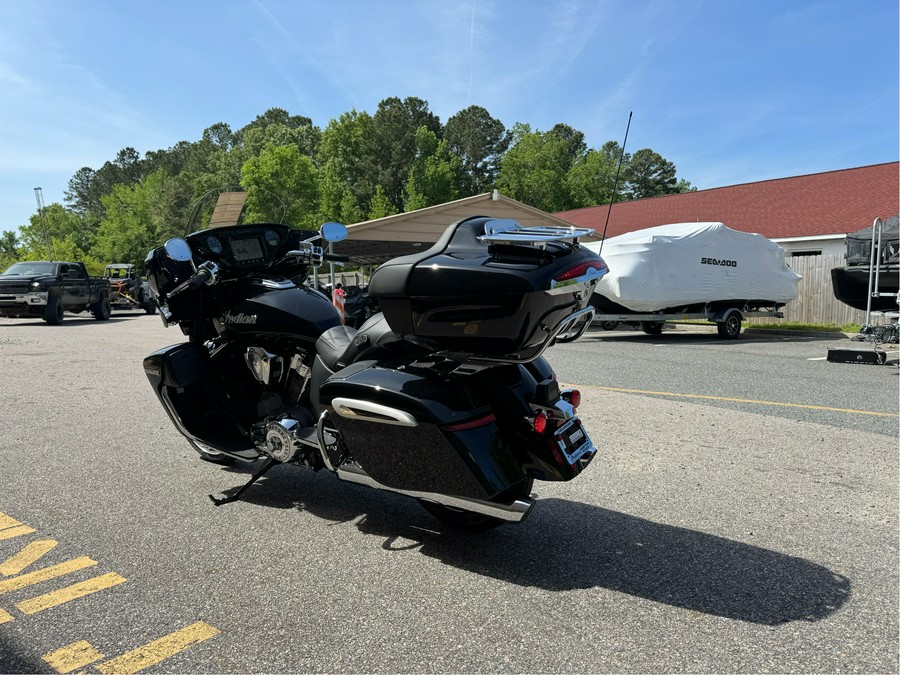 2025 Indian Motorcycle® Roadmaster® PowerPlus 112 Limited with PowerBand Audio Package