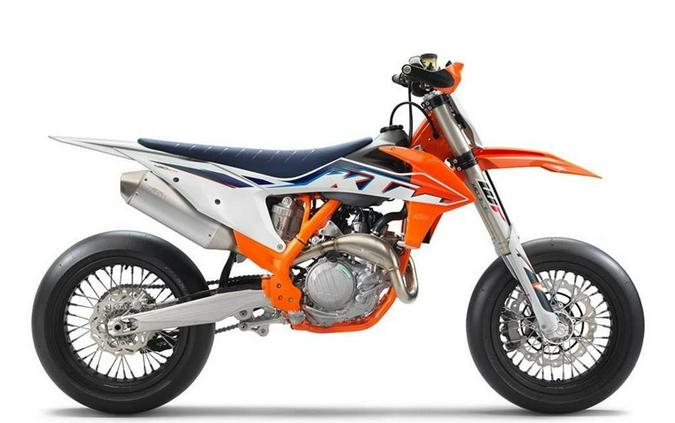 2021 KTM 450 SMR Review (13 Fast Facts and Supermoto Observations)