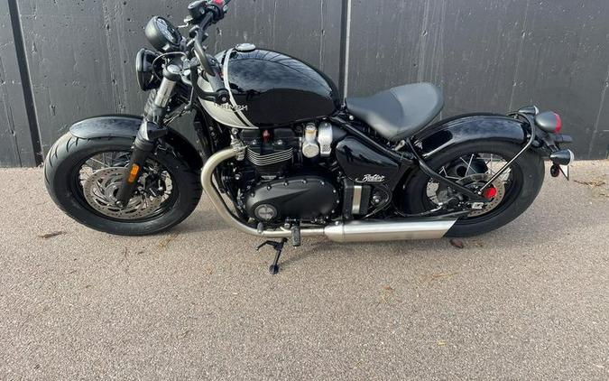 2024 Triumph Bonneville Bobber Jet Black/Ash Gray