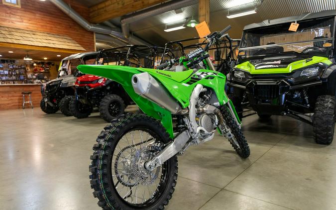 2025 Kawasaki KX™450 - LIME GREEN