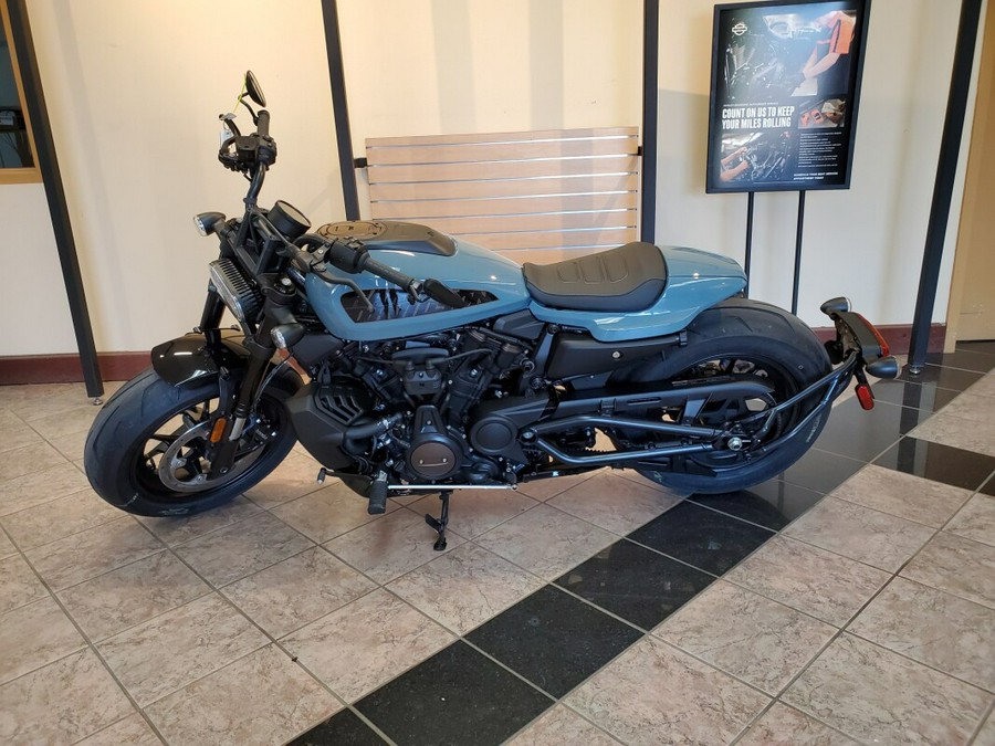 2024 Harley-Davidson Sportster S Sharkskin Blue - Black Finish