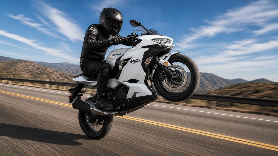 2020 KAWASAKI NINJA 400 ABS - FA82041