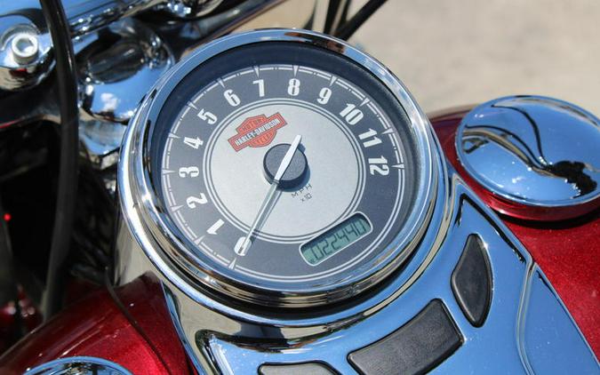 2017 Harley-Davidson® FLSTC - Heritage Softail® Classic