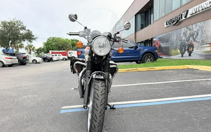 2019 Triumph Bonneville T100 New England White Intense Orange