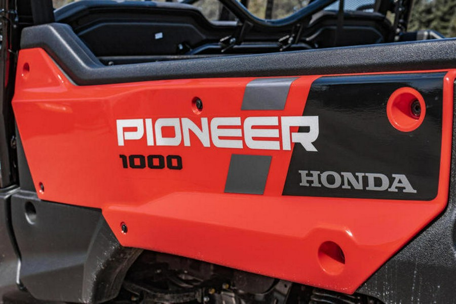 2023 Honda® Pioneer 1000-6 Deluxe Crew