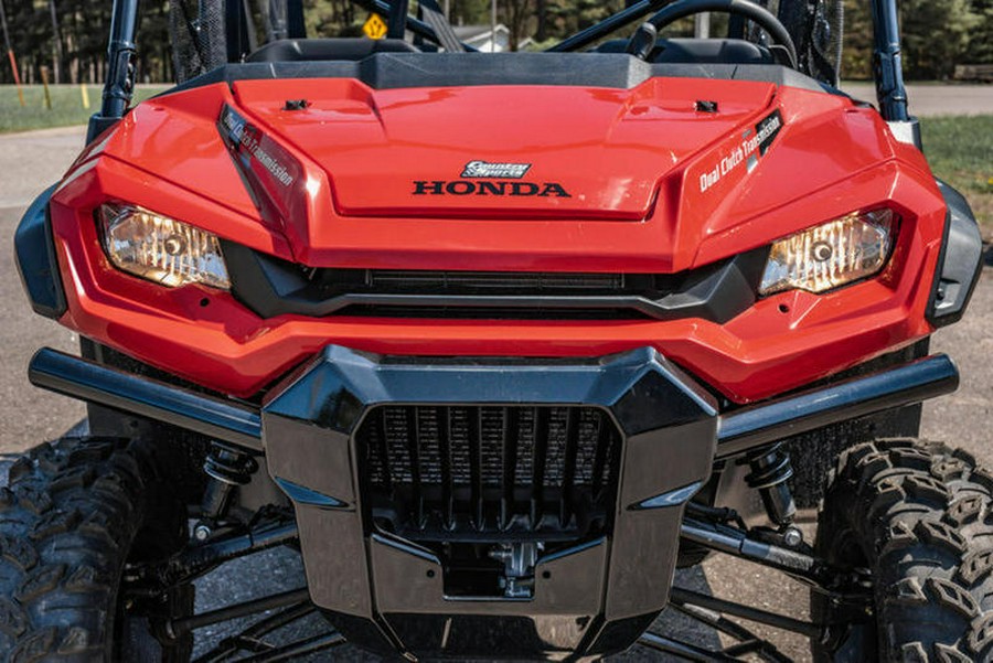 2023 Honda® Pioneer 1000-6 Deluxe Crew