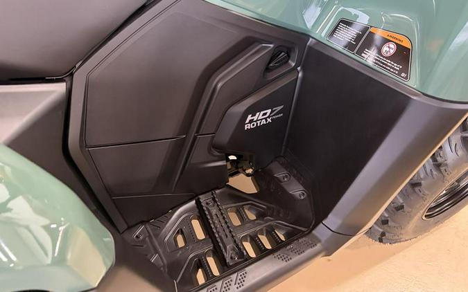 2025 Can-Am® Outlander Pro HD7