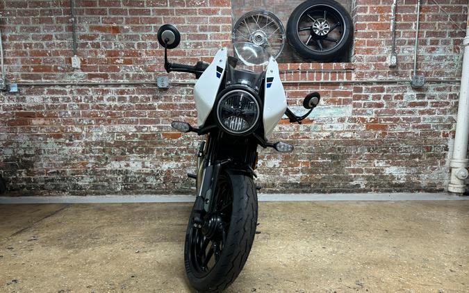 2026 Triumph Thruxton 400