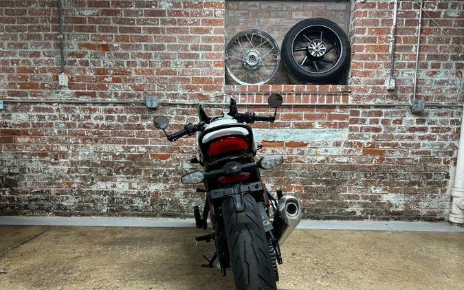 2026 Triumph Thruxton 400
