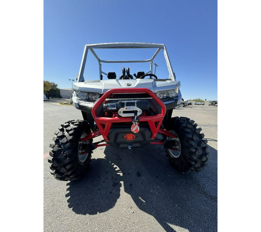 New 2024 CAN-AM DEFENDER X MR WITH HALF DOORS HD10 HYPER SILVER AND LEGION RED