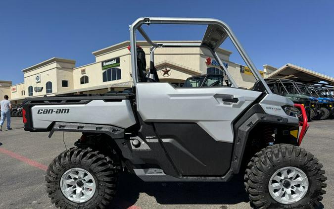 New 2024 CAN-AM DEFENDER X MR WITH HALF DOORS HD10 HYPER SILVER AND LEGION RED