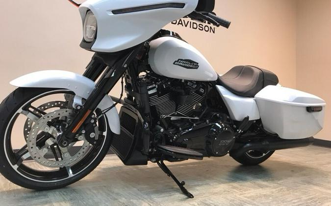 2024 Harley-Davidson Street Glide® White Onyx Pearl - Black Finish FLHX