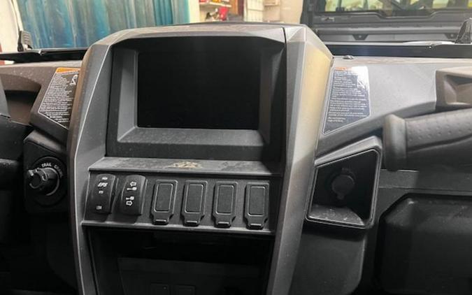 2025 Yamaha Wolverine RMAX4 1000 XT-R