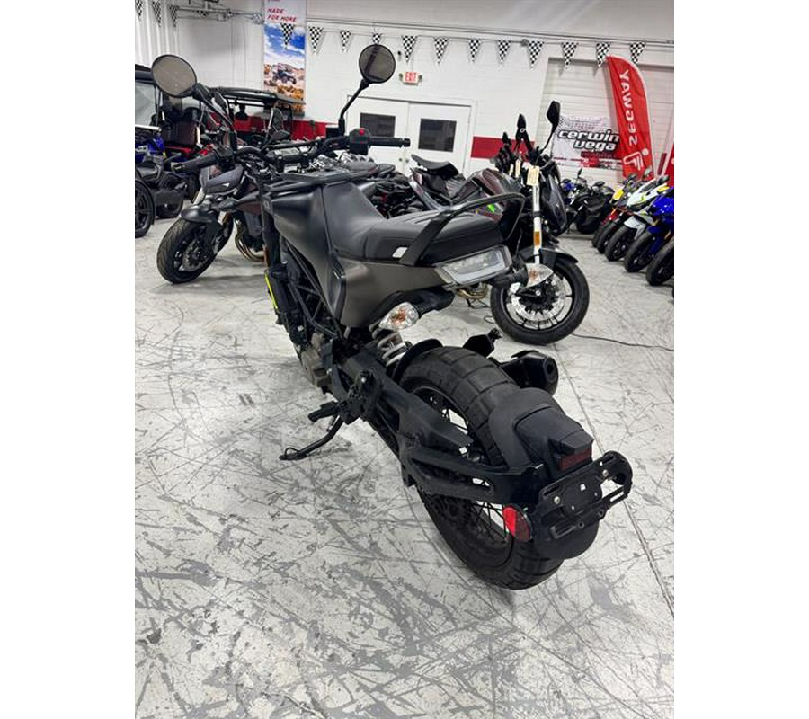 2022 Husqvarna Svartpilen 401