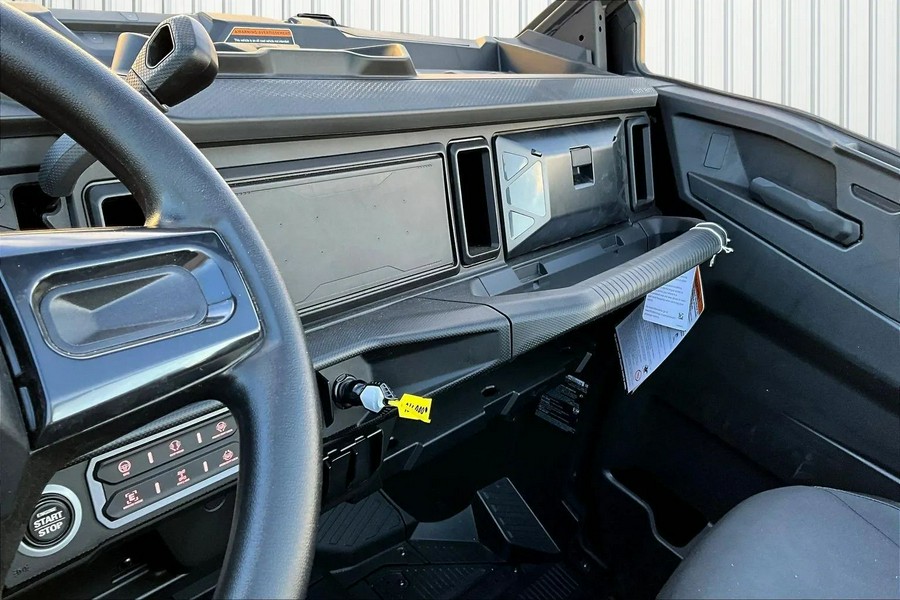 2026 Can-Am Defender X mr HD11 with Half Doors