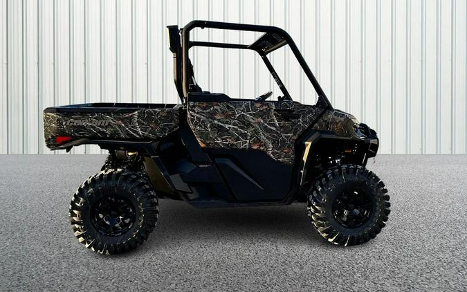 2026 Can-Am SSV DEF XMR 65 HD11 CA 26 X mr with Half Doors HD11